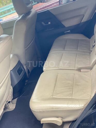 Mitsubishi Pajero 2005, 275,000 km - 3.0 l - Bakı