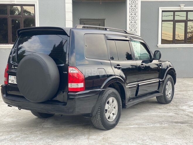 Mitsubishi Pajero 2005, 275,000 km - 3.0 l - Bakı