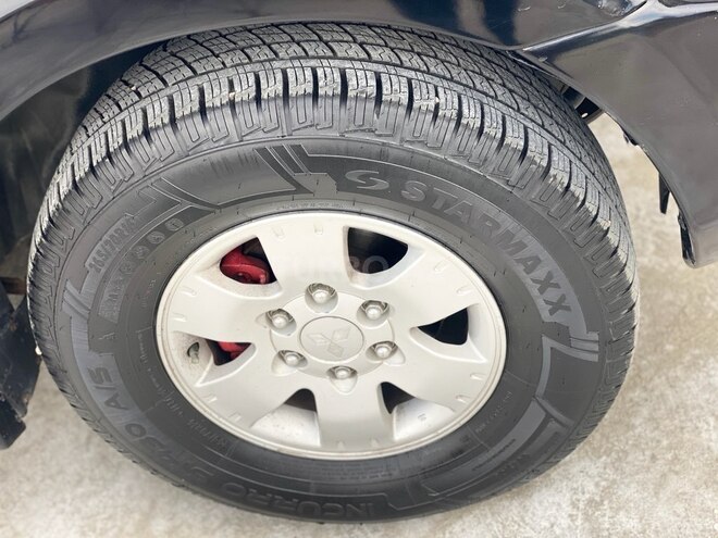 Mitsubishi Pajero 2005, 275,000 km - 3.0 l - Bakı