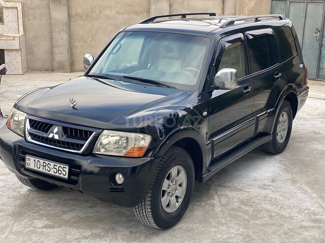 Mitsubishi Pajero 2005, 275,000 km - 3.0 l - Bakı