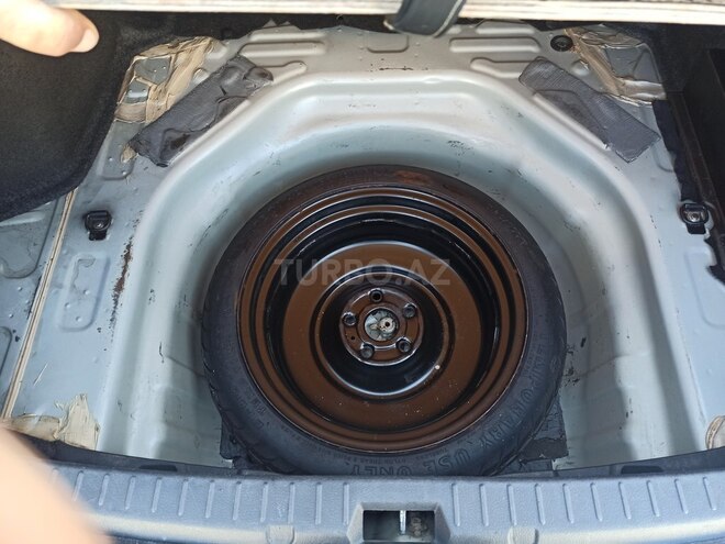Toyota Corolla 2008, 182,000 km - 1.4 l - Bakı