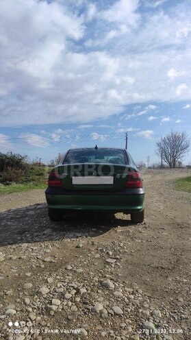 Opel Vectra 1995, 290,000 km - 2.0 l - Quba