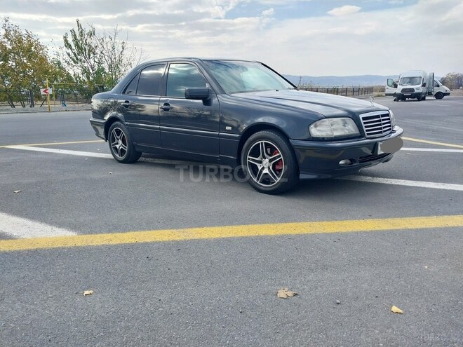 Mercedes C 200 1997, 260,000 km - 2.0 l - Şəki