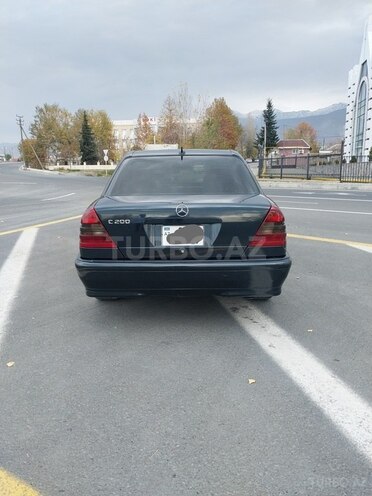 Mercedes C 200 1997, 260,000 km - 2.0 l - Şəki