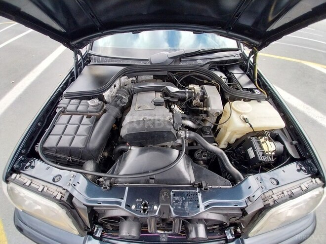 Mercedes C 200 1997, 260,000 km - 2.0 l - Şəki