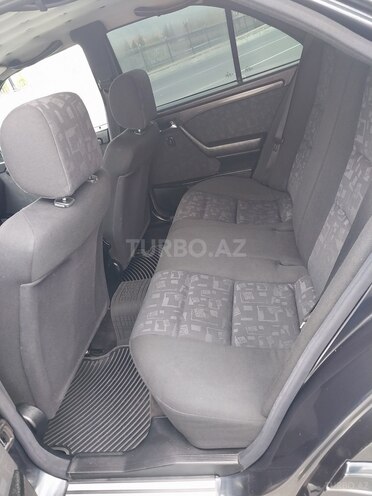 Mercedes C 200 1997, 260,000 km - 2.0 l - Şəki