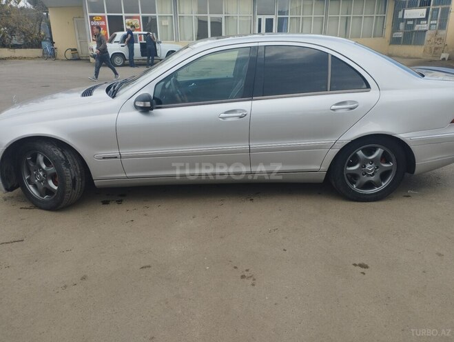Mercedes C 240 2001, 375,000 km - 2.4 l - Masallı