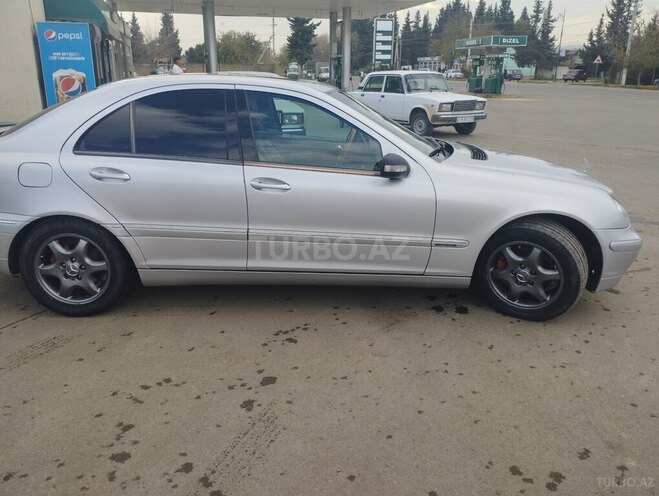 Mercedes C 240 2001, 375,000 km - 2.4 l - Masallı