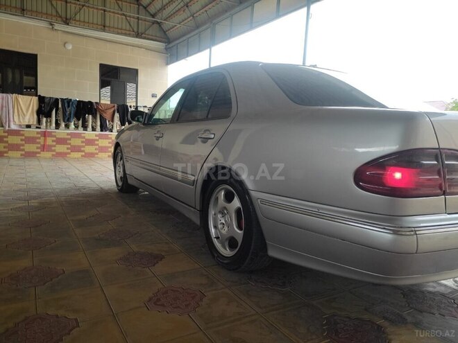 Mercedes E 270 1999, 443,817 km - 2.7 l - Bakı