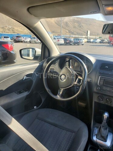 Volkswagen Polo 2018, 169,000 km - 1.6 l - Bakı
