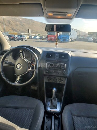 Volkswagen Polo 2018, 169,000 km - 1.6 l - Bakı