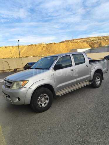 Toyota Hilux 2005, 301,056 km - 2.5 l - Bakı