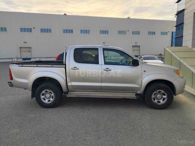 Toyota Hilux 2005, 301,056 km - 2.5 l - Bakı