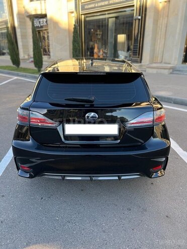 Lexus CT 200h