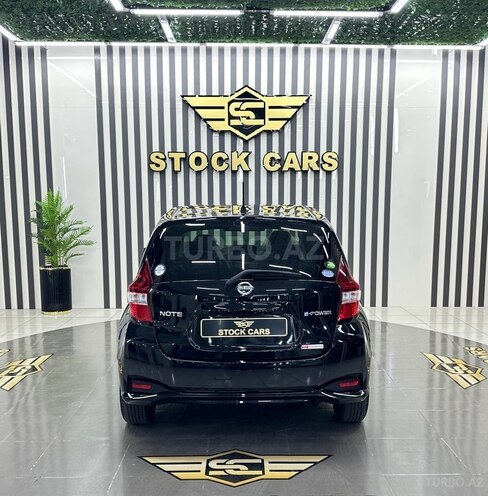 Nissan Note-9