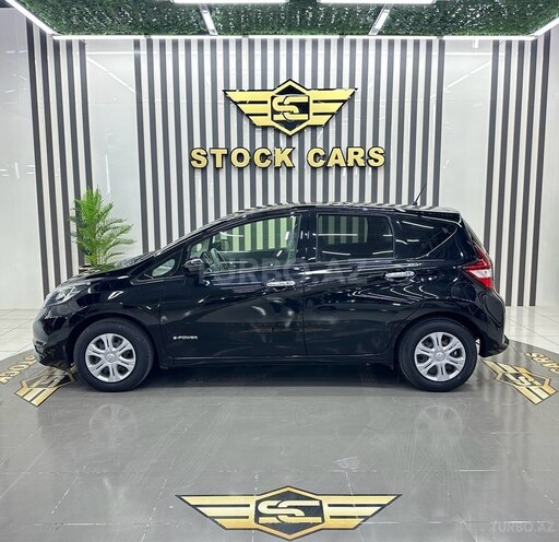 Nissan Note-5