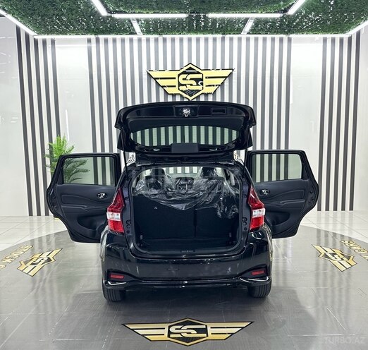 Nissan Note-8