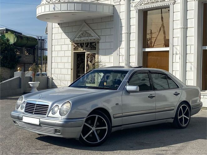 Mercedes E 320 1998, 257,558 km - 3.2 l - Bakı