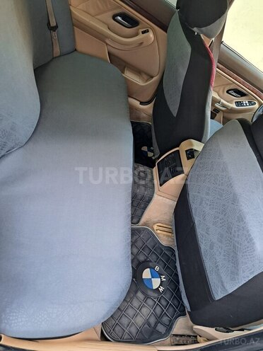 BMW 528 1995, 325,845 km - 2.8 l - Bakı