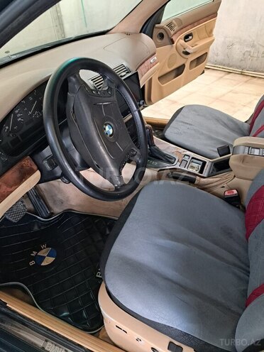 BMW 528 1995, 325,845 km - 2.8 l - Bakı