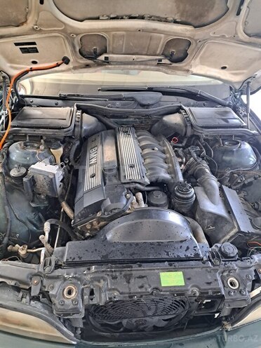 BMW 528 1995, 325,845 km - 2.8 l - Bakı