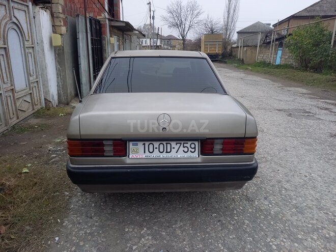 Mercedes 190 1989, 325,789 km - 2.0 l - Quba
