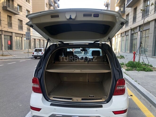 Mercedes ML 350 2009, 180,000 km - 3.5 l - Bakı