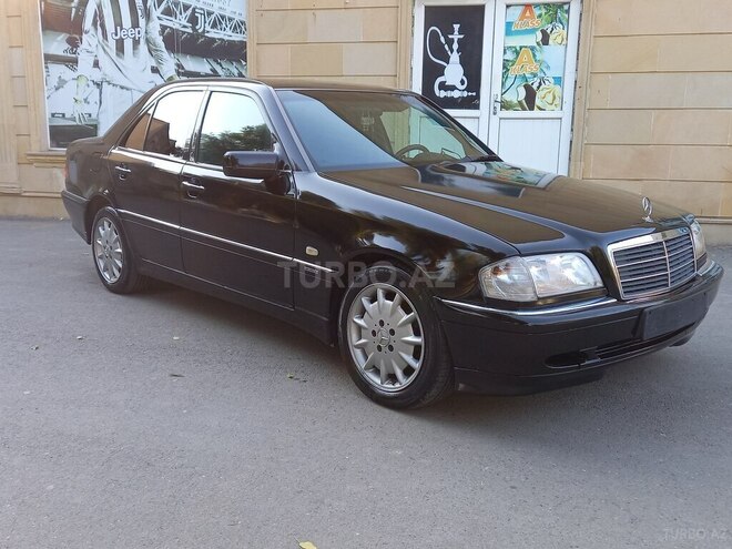 Mercedes C 180 1999, 250,000 km - 1.8 l - Salyan