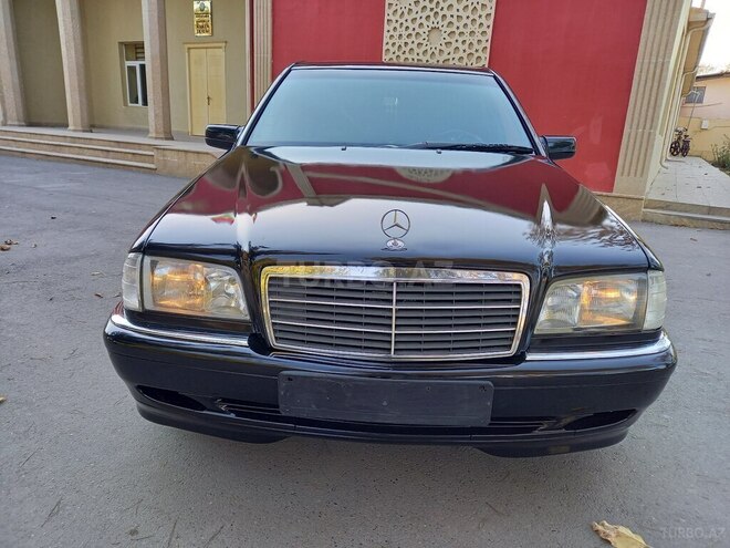 Mercedes C 180 1999, 250,000 km - 1.8 l - Salyan