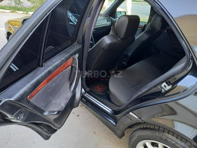Mercedes C 180 1999, 250,000 km - 1.8 l - Salyan