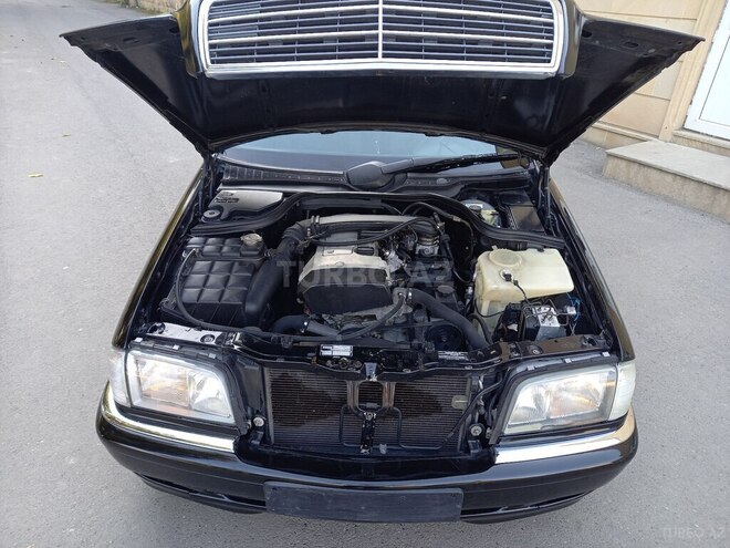 Mercedes C 180 1999, 250,000 km - 1.8 l - Salyan