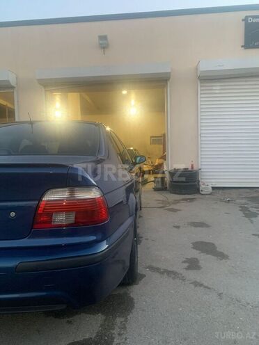 BMW 525 2002, 320,000 km - 2.5 l - Bakı