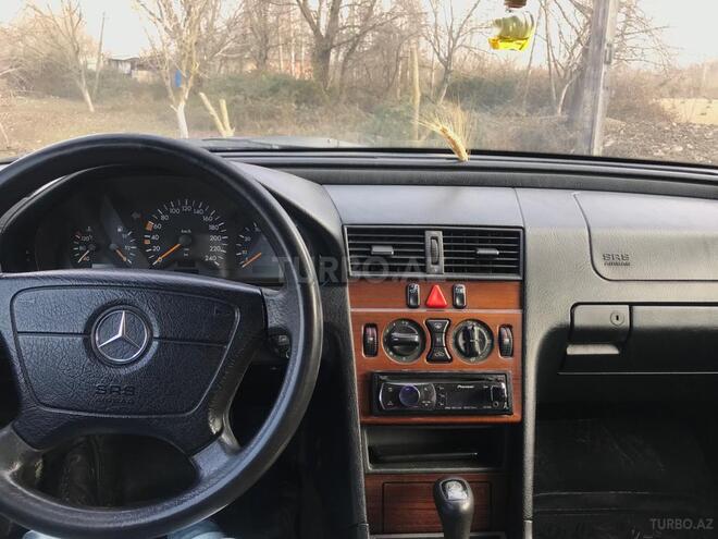 Mercedes C 180 1996, 380,000 km - 1.8 l - Bakı