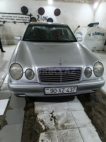 Mercedes E 230 1998, 380,000 km - 2.3 l - Bakı