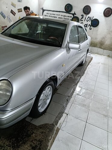 Mercedes E 230 1998, 380,000 km - 2.3 l - Bakı