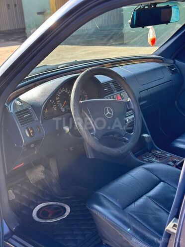 Mercedes C 240 1999, 273,000 km - 2.4 l - Bakı