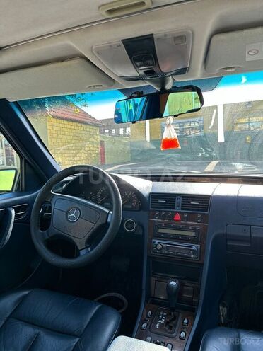 Mercedes C 240 1999, 273,000 km - 2.4 l - Bakı