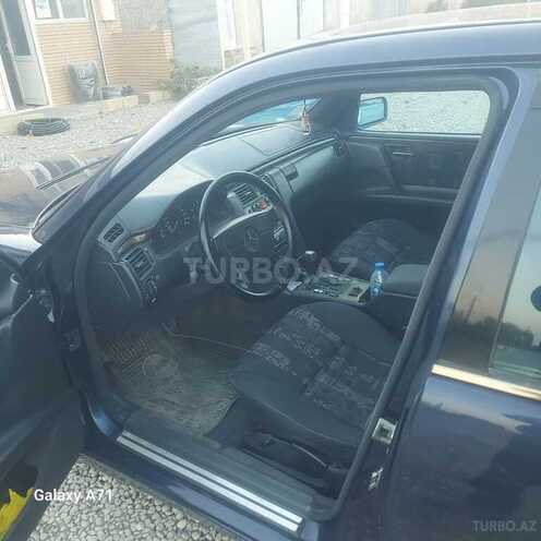 Mercedes E 200 1997, 408,000 km - 2.0 l - Quba