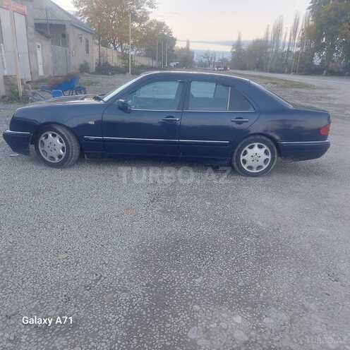Mercedes E 200 1997, 408,000 km - 2.0 l - Quba
