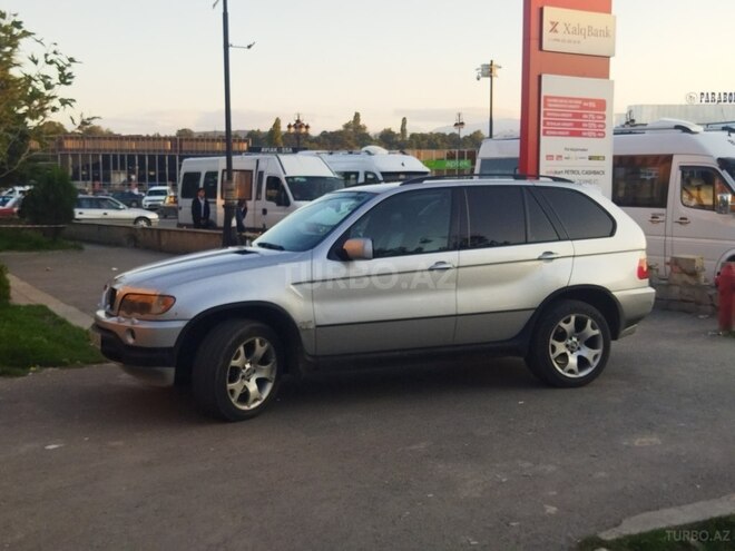 BMW X5 2000, 300,000 km - 4.4 l - Quba