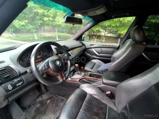 BMW X5 2000, 300,000 km - 4.4 l - Quba