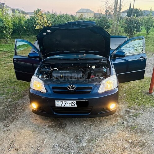 Toyota Corolla 2004, 250,000 km - 1.4 l - Bakı
