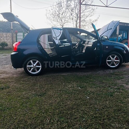 Toyota Corolla 2004, 250,000 km - 1.4 l - Bakı
