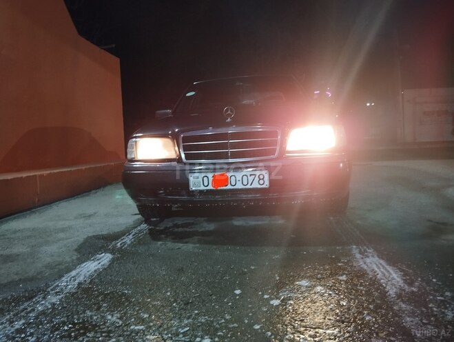 Mercedes C 220 1995, 700,000 km - 2.2 l - Sumqayıt