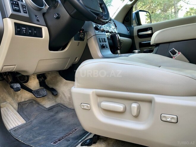 Toyota Sequoia 2011, 128,000 km - 5.7 l - Bakı