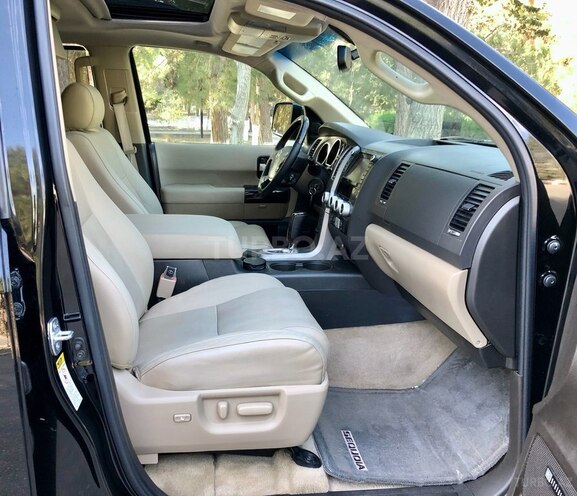 Toyota Sequoia 2011, 128,000 km - 5.7 l - Bakı