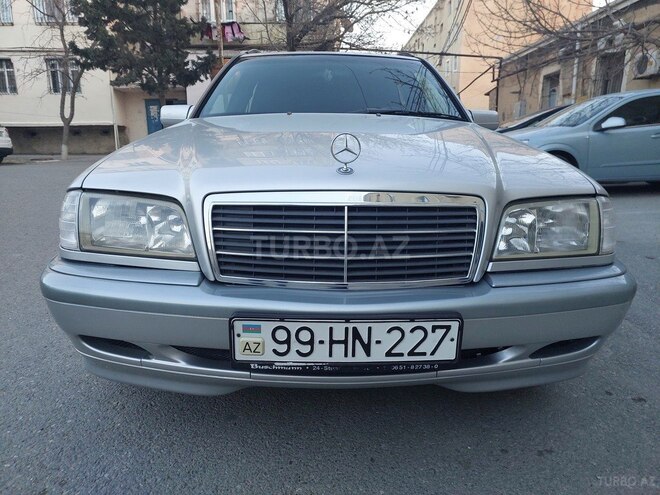 Mercedes C 200 2000, 261,000 km - 2.0 l - Bakı