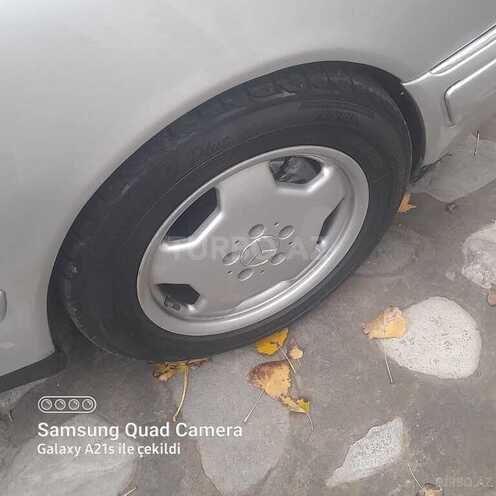 Mercedes E 240 1998, 404,123 km - 2.4 l - Şəmkir