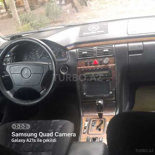 Mercedes E 240 1998, 404,123 km - 2.4 l - Şəmkir