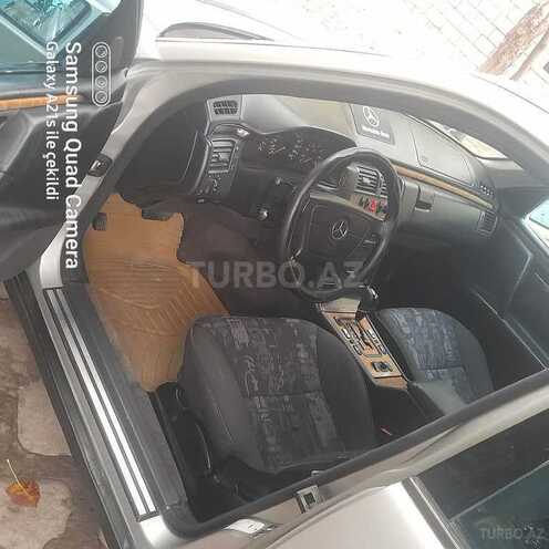 Mercedes E 240 1998, 404,123 km - 2.4 l - Şəmkir